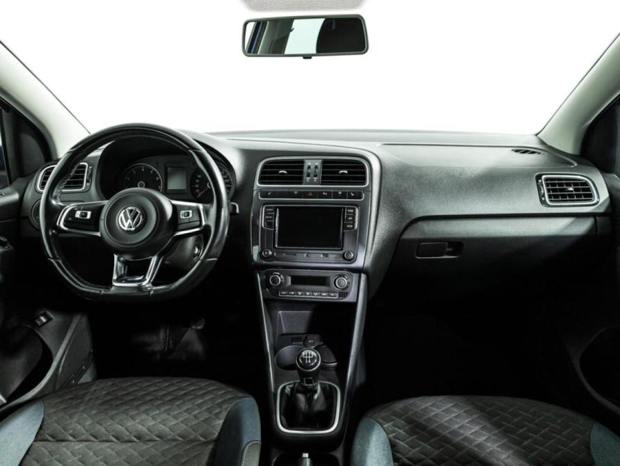 Volkswagen Polo V Рестайлинг Санкт-Петербург  - изображение 14