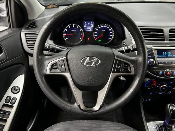 Hyundai Solaris I Рестайлинг с пробегом 2015 года, цена 1 050 000 рублей, 115662 км, седан, Автокод Объявления