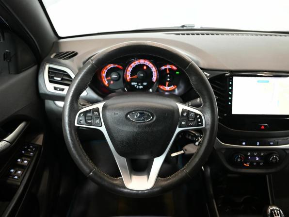 Lada (ВАЗ) Vesta I с пробегом 2021 года, цена 1 350 000 рублей, 52235 км, седан, Автокод Объявления