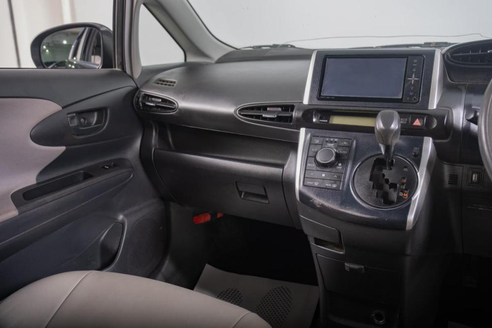 Toyota Wish II Томск  - изображение 12