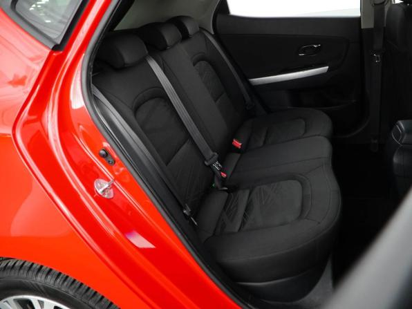 Kia Ceed II Рестайлинг с пробегом 2018 года, цена 1 150 000 рублей, 197184 км, хэтчбек, Автокод Объявления