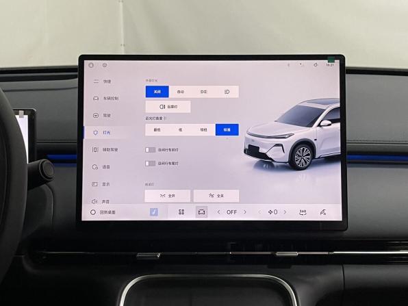 Geely Galaxy Starship 7 с пробегом 2025 года, цена 3 690 000 рублей, 62 км, внедорожник, Автокод Объявления