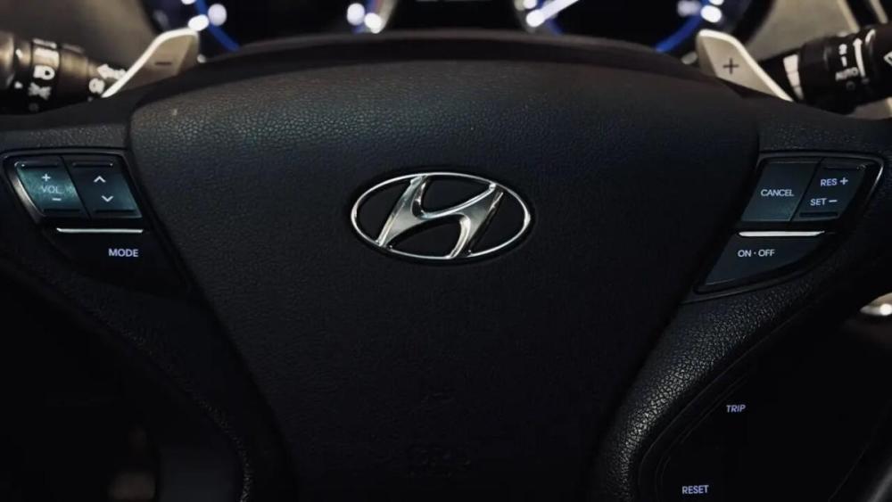 Hyundai Sonata VI (YF) Смоленск  - изображение 11