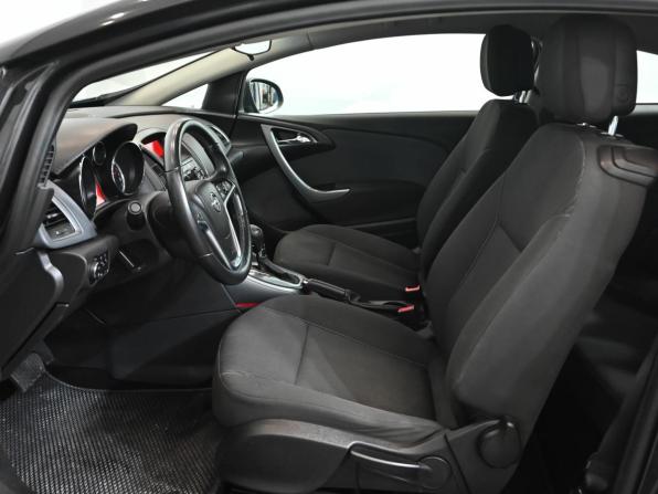 Opel Astra J Рестайлинг с пробегом 2012 года, цена 850 000 рублей, 181471 км, хэтчбек, Автокод Объявления