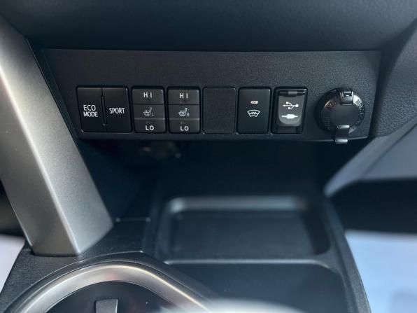 Toyota RAV4 IV (XA40) Рестайлинг с пробегом 2019 года, цена 3 190 000 рублей, 36520 км, внедорожник, Автокод Объявления
