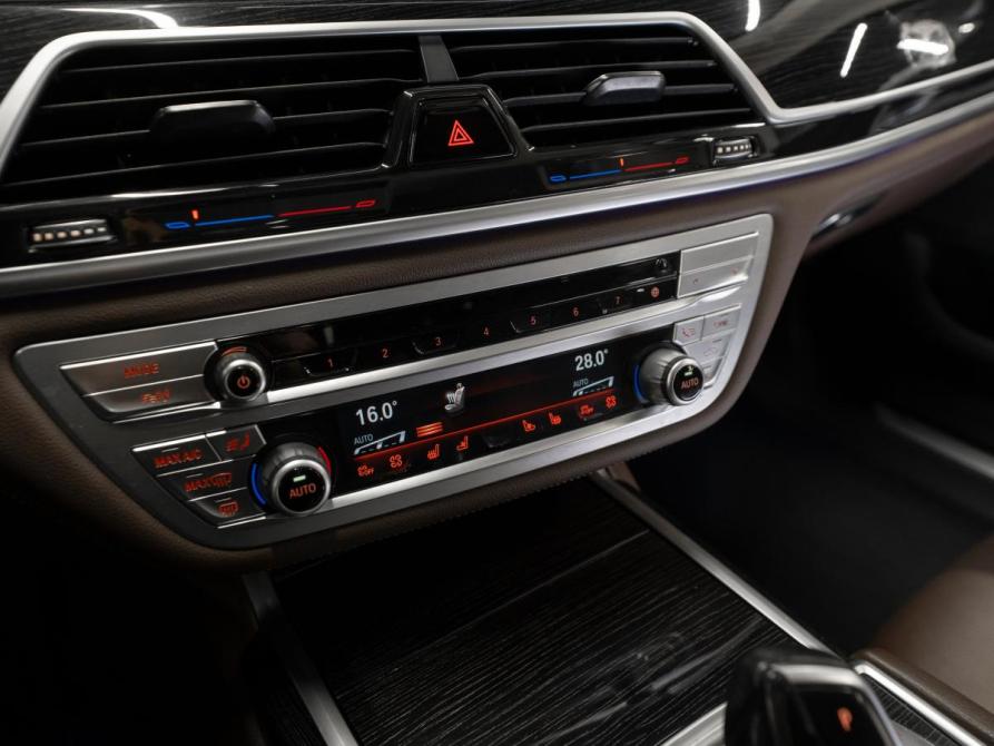 BMW 7 серии VI (G11/G12) Рестайлинг Москва  - изображение 25