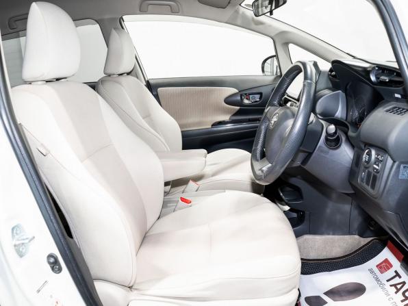 Toyota Wish II Рестайлинг с пробегом 2016 года, цена 1 535 000 рублей, 159420 км, минивэн, Автокод Объявления