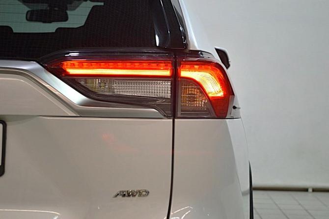 Toyota RAV4 V (XA50) с пробегом 2021 года, цена 3 499 000 рублей, 43000 км, внедорожник, Автокод Объявления