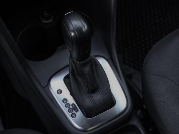 Volkswagen Polo V Рестайлинг с пробегом 2016 года, цена 989 000 рублей, 159519 км, седан, Автокод Объявления