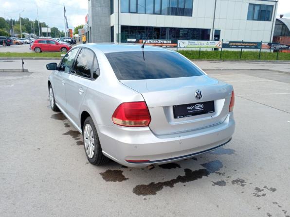 Volkswagen Polo V Рестайлинг с пробегом 2016 года, цена 821 100 рублей, 99532 км, седан, Автокод Объявления