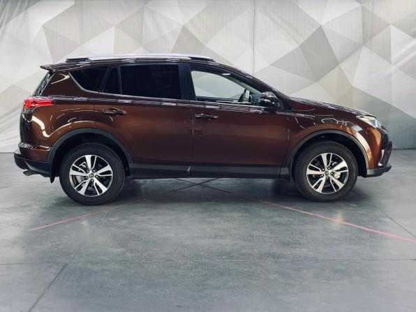 Toyota RAV4 IV (XA40) Рестайлинг с пробегом 2017 года, цена 2 320 000 рублей, 106955 км, внедорожник, Автокод Объявления