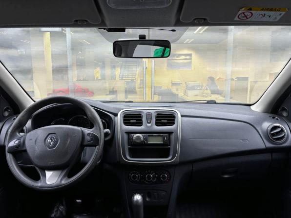 Renault Sandero II с пробегом 2015 года, цена 750 000 рублей, 89426 км, хэтчбек, Автокод Объявления
