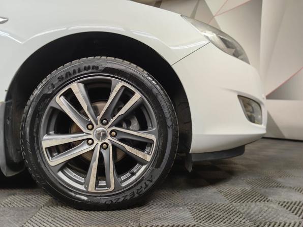 Opel Astra J с пробегом 2011 года, цена 589 000 рублей, 132801 км, хэтчбек, Автокод Объявления