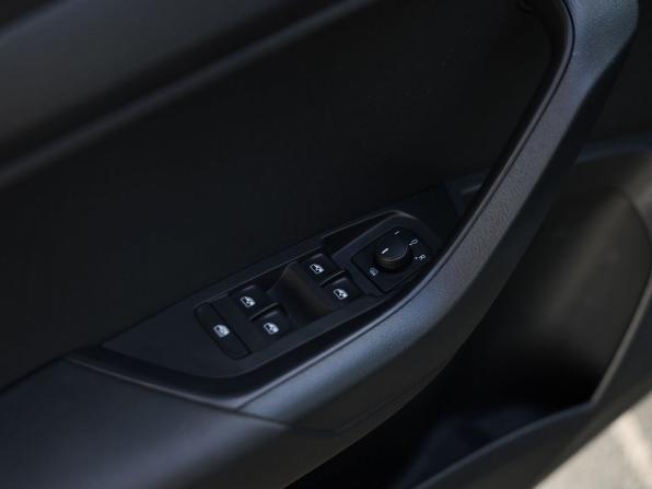 Skoda Karoq I с пробегом 2020 года, цена 2 200 000 рублей, 155839 км, внедорожник, Автокод Объявления