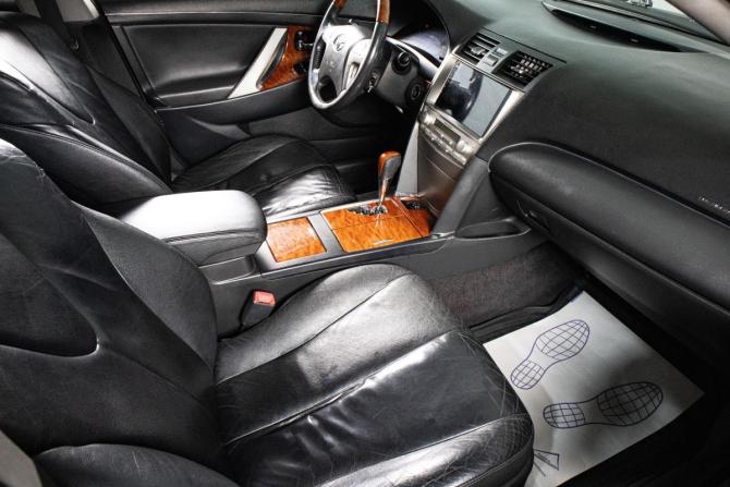 Toyota Camry VI (XV40) Рестайлинг с пробегом 2011 года, цена 1 489 000 рублей, 302040 км, седан, Автокод Объявления