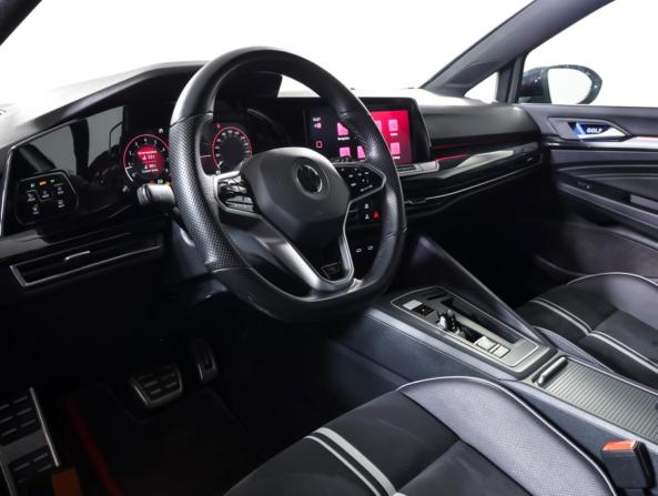 Volkswagen Golf VIII с пробегом 2020 года, цена 2 564 000 рублей, 58925 км, хэтчбек, Автокод Объявления