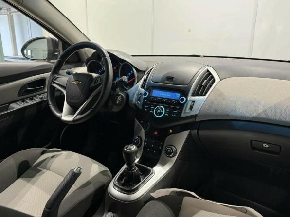 Chevrolet Cruze I Рестайлинг с пробегом 2013 года, цена 835 000 рублей, 91665 км, хэтчбек, Автокод Объявления