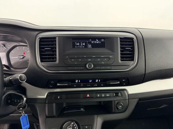 Peugeot Traveller I с пробегом 2021 года, цена 3 200 000 рублей, 93714 км, минивэн, Автокод Объявления