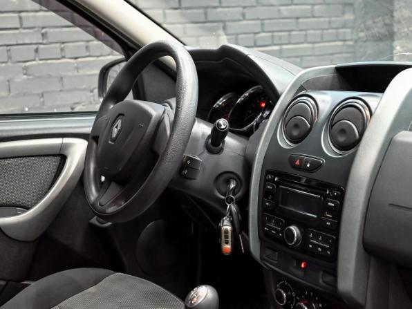Renault Duster I Рестайлинг с пробегом 2015 года, цена 1 150 000 рублей, 120502 км, внедорожник, Автокод Объявления