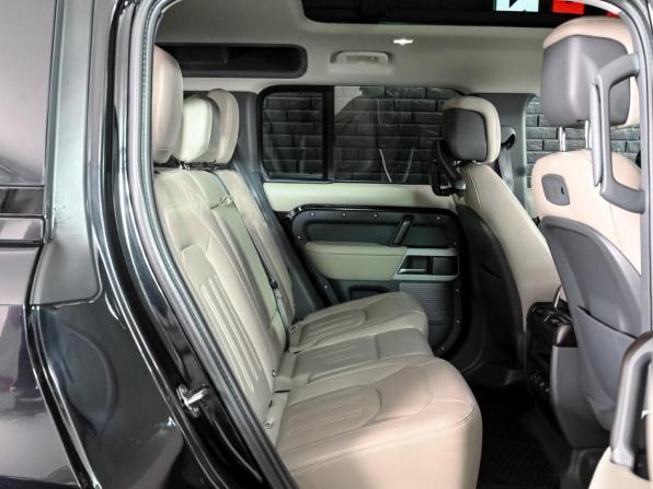 Land Rover Defender II с пробегом 2021 года, цена 4 400 000 рублей, 105977 км, внедорожник, Автокод Объявления