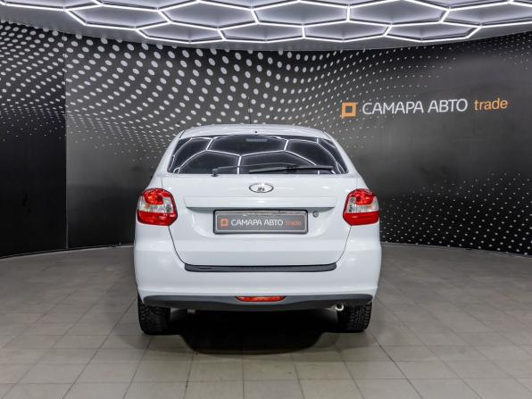 Lada (ВАЗ) Granta I с пробегом 2015 года, цена 356 000 рублей, 179500 км, лифтбек, Автокод Объявления