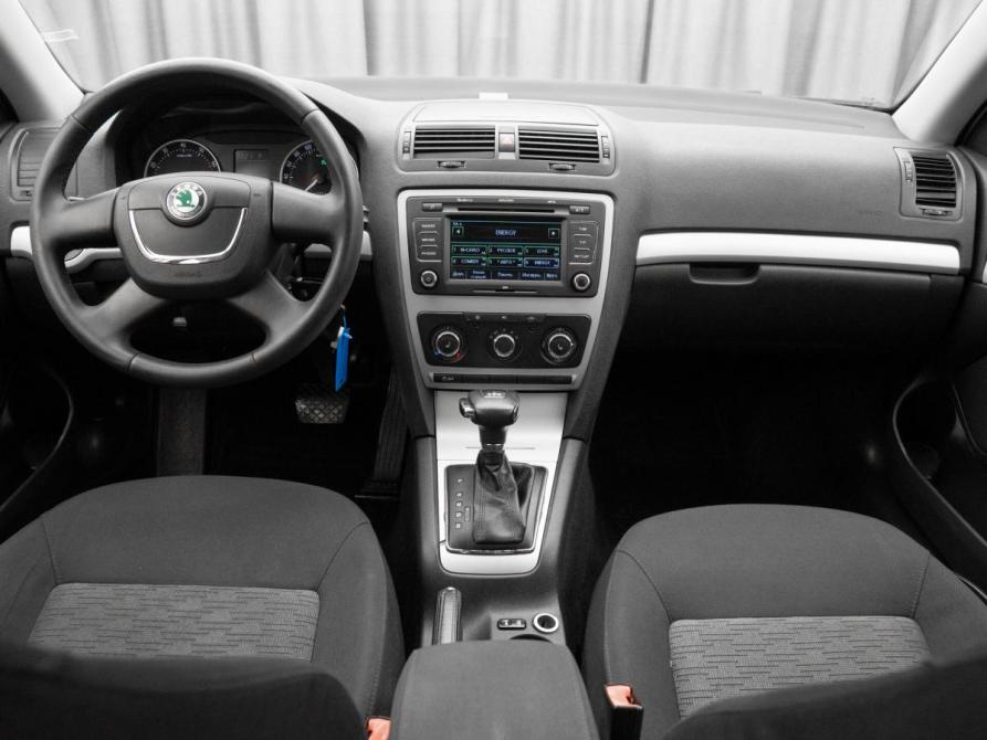 Skoda Octavia II (A5) Рестайлинг Москва  - изображение 8