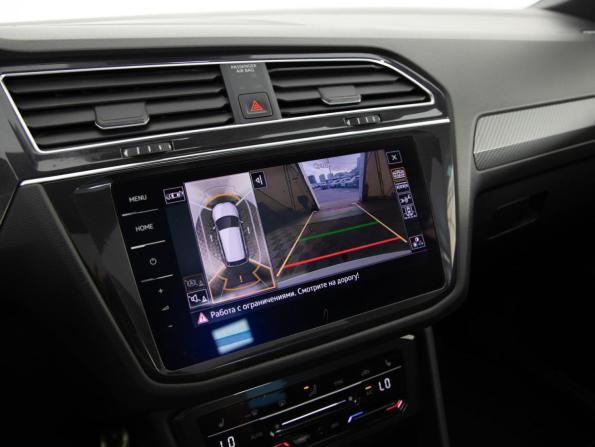 Volkswagen Tiguan II Рестайлинг с пробегом 2021 года, цена 2 799 000 рублей, 181320 км, внедорожник, Автокод Объявления