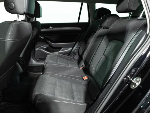 Volkswagen Passat B8 Рестайлинг с пробегом 2019 года, цена 2 139 728 рублей, 97073 км, универсал, Автокод Объявления