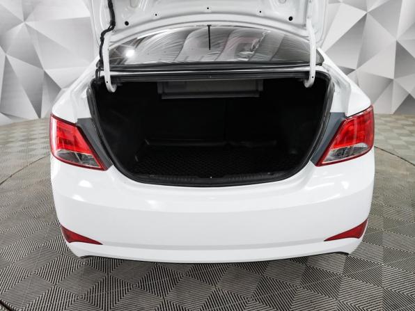 Hyundai Solaris I Рестайлинг с пробегом 2014 года, цена 890 000 рублей, 182000 км, седан, Автокод Объявления