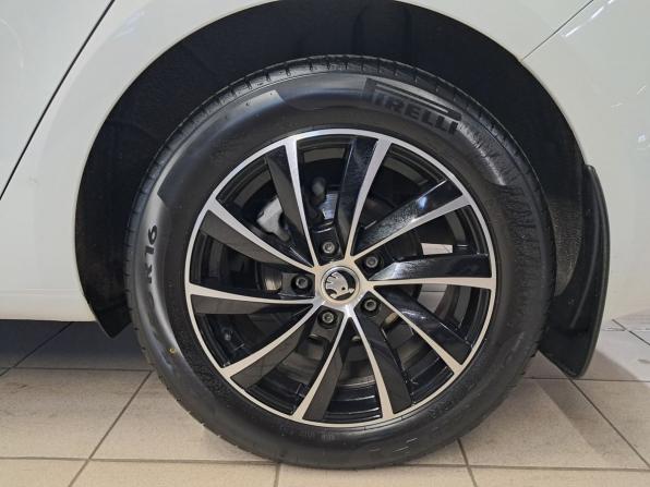 Skoda Octavia III (A7) Рестайлинг с пробегом 2020 года, цена 1 789 500 рублей, 119350 км, лифтбек, Автокод Объявления