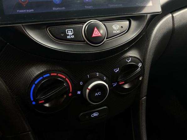 Hyundai Solaris I с пробегом 2011 года, цена 689 900 рублей, 231000 км, седан, Автокод Объявления