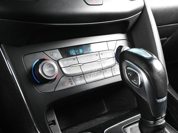 Ford Focus III Рестайлинг с пробегом 2016 года, цена 999 000 рублей, 198867 км, хэтчбек, Автокод Объявления