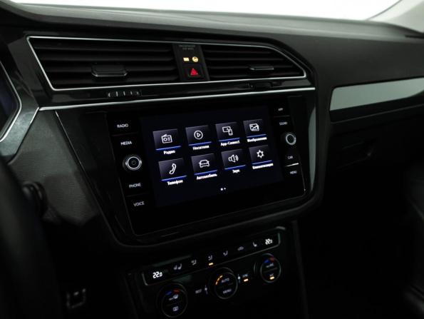 Volkswagen Tiguan II с пробегом 2019 года, цена 2 499 700 рублей, 134138 км, внедорожник, Автокод Объявления