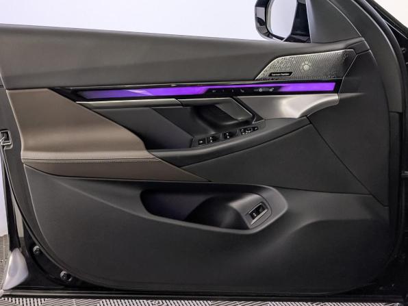 BMW 5 серии VIII (G60/G61/G68) с пробегом 2024 года, цена 7 600 000 рублей, 34956 км, седан, Автокод Объявления