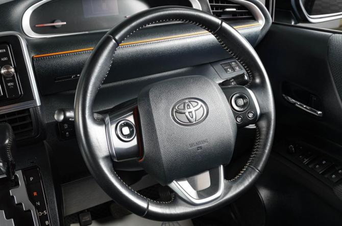 Toyota Sienta II с пробегом 2016 года, цена 1 529 000 рублей, 203600 км, компактвэн, Автокод Объявления