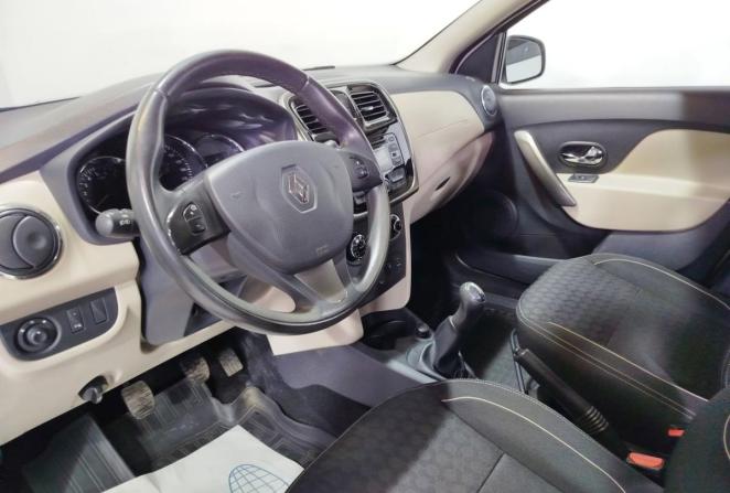 Renault Logan II с пробегом 2015 года, цена 890 000 рублей, 69637 км, седан, Автокод Объявления