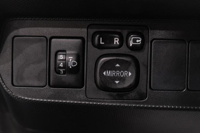 Toyota Auris I Рестайлинг с пробегом 2012 года, цена 1 049 000 рублей, 148400 км, хэтчбек, Автокод Объявления