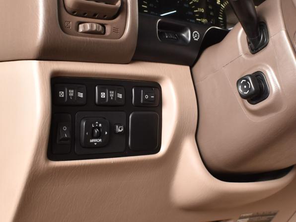 Lexus LX II с пробегом 2001 года, цена 2 099 999 рублей, 230438 км, внедорожник, Автокод Объявления