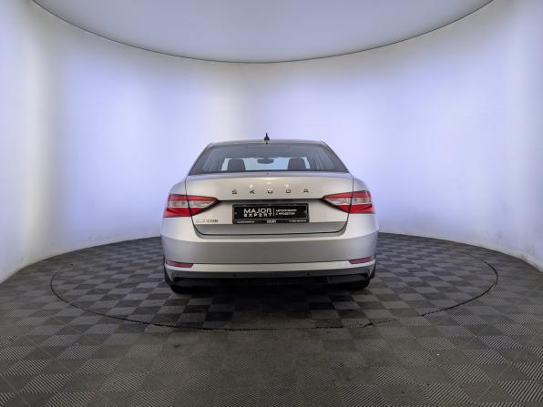 Skoda Superb III Рестайлинг с пробегом 2021 года, цена 2 500 000 рублей, 133030 км, лифтбек, Автокод Объявления