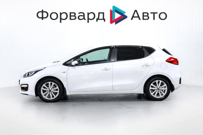 Kia Ceed II Рестайлинг с пробегом 2017 года, цена 1 450 000 рублей, 128000 км, хэтчбек, Автокод Объявления
