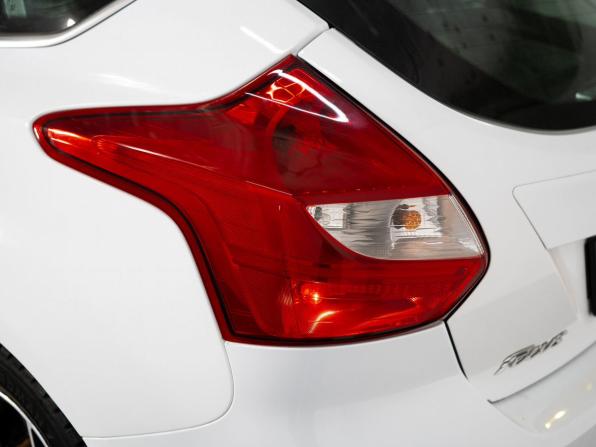 Ford Focus III с пробегом 2013 года, цена 760 000 рублей, 131323 км, хэтчбек, Автокод Объявления