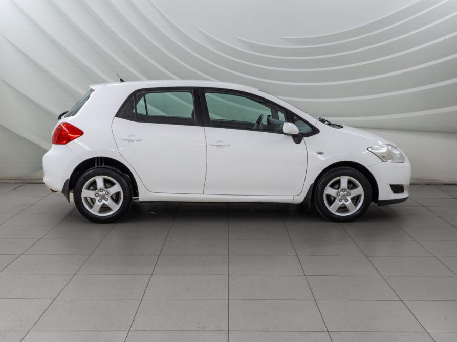 Toyota Auris I Волгоград  - изображение 8