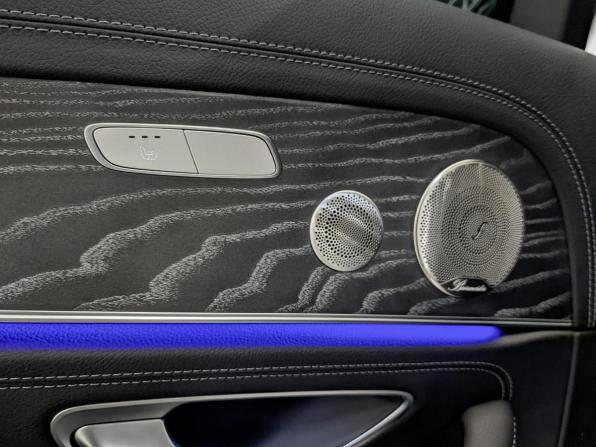 Mercedes-Benz E-Класс V (W213 S213 C238) Рестайлинг с пробегом 2022 года, цена 5 990 000 рублей, 51499 км, седан, Автокод Объявления