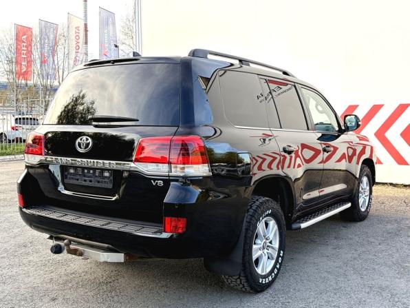 Toyota Land Cruiser 200 Series Рестайлинг 2 с пробегом 2018 года, цена 6 100 000 рублей, 218336 км, внедорожник, Автокод Объявления