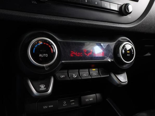 Kia Rio IV с пробегом 2018 года, цена 1 699 000 рублей, 85124 км, седан, Автокод Объявления