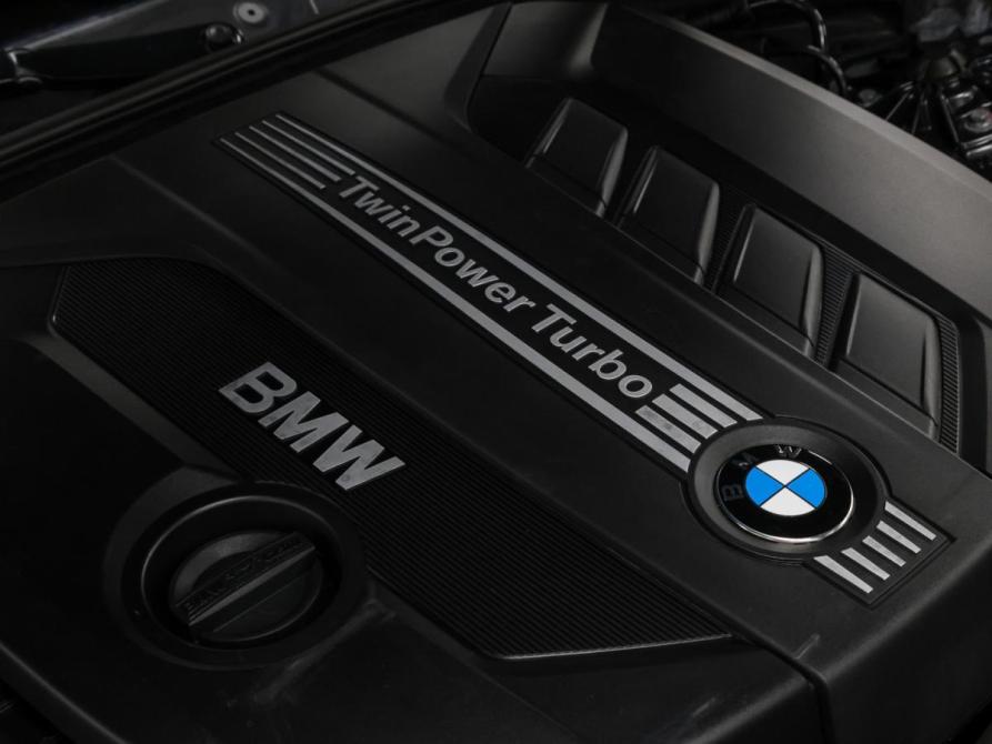 BMW 5 серии VI (F10/F11/F07) Рестайлинг Москва  - изображение 25