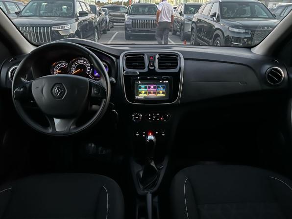 Renault Sandero II с пробегом 2017 года, цена 1 090 000 рублей, 127161 км, хэтчбек, Автокод Объявления