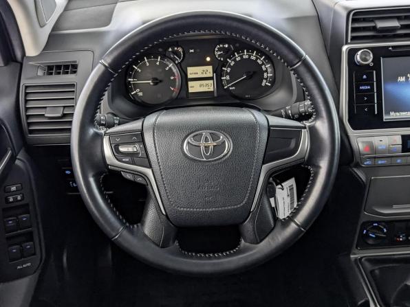 Toyota Land Cruiser Prado 150 Series Рестайлинг 2 с пробегом 2018 года, цена 4 350 000 рублей, 84348 км, внедорожник, Автокод Объявления