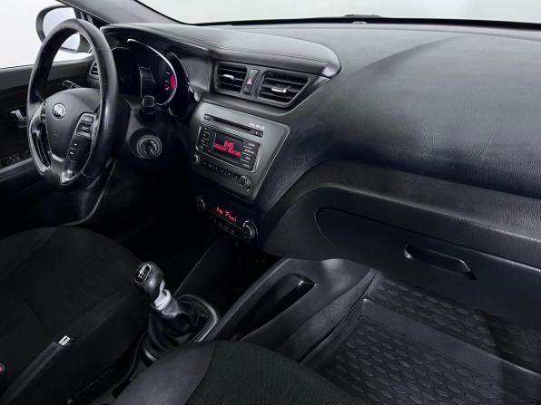 Kia Rio III Рестайлинг с пробегом 2015 года, цена 965 000 рублей, 166200 км, седан, Автокод Объявления