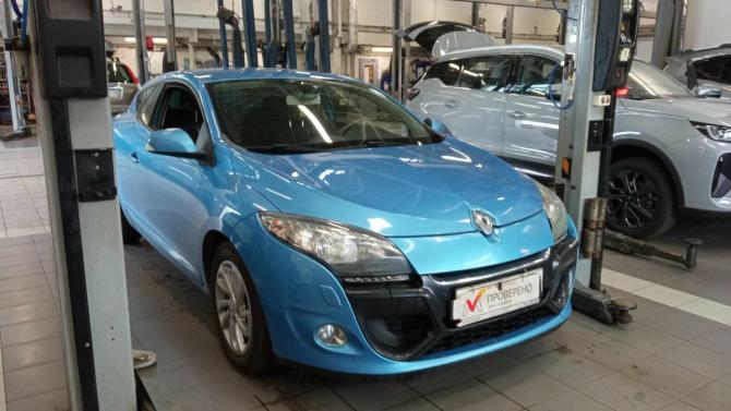 Renault Megane III Рестайлинг с пробегом 2013 года, цена 710 000 рублей, 125175 км, хэтчбек, Автокод Объявления